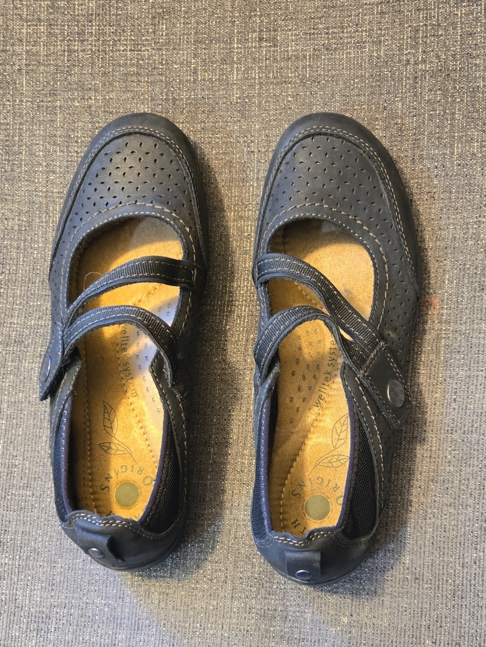 Earth Origins Black Tiffany Perforated Mary Jane Loafers